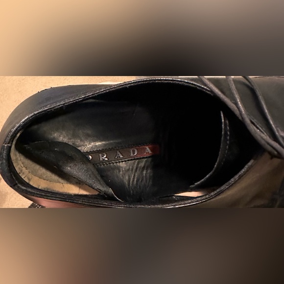 416. Men’s Prada Vintage Black Leather Oxford Lace-up Dress Shoe with Dust Bag - Picture 13 of 16